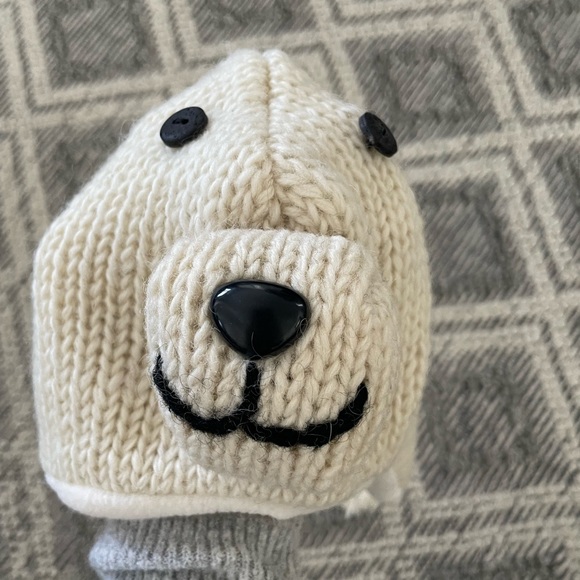 Polar Bear Toque - Picture 2 of 4